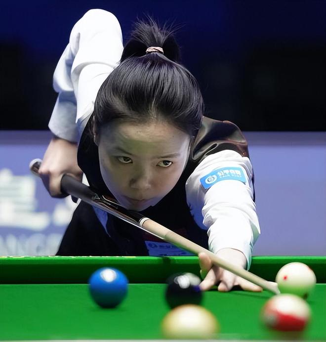 轻球员的潜 轻球员的潜