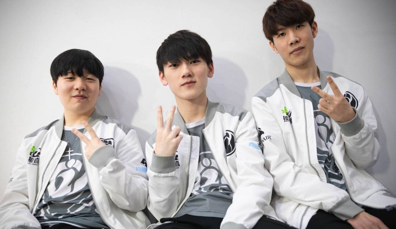 赛后给予他 赛后给予他