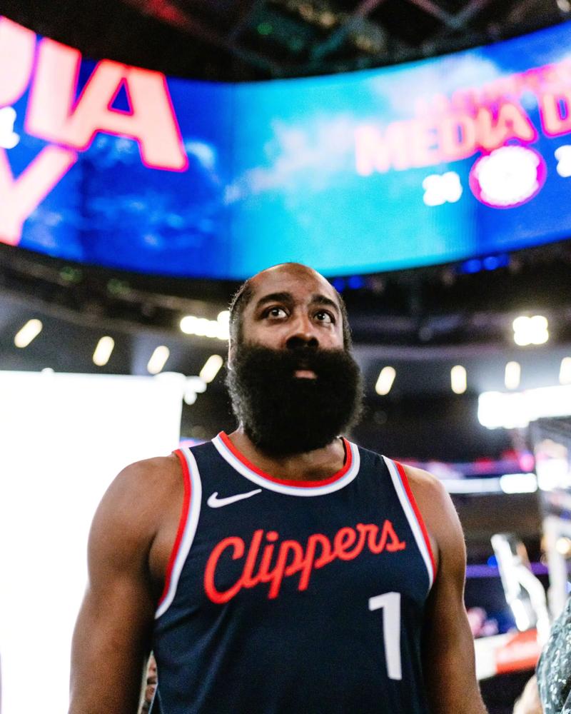 0：3惨败！至臻全华班BLG再次输给T1，左手被Faker完爆