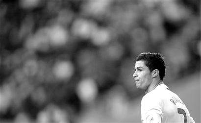 一边是训练 一边是训练